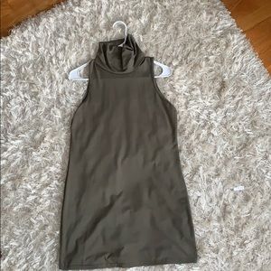 Turtle neck sleeveless dress